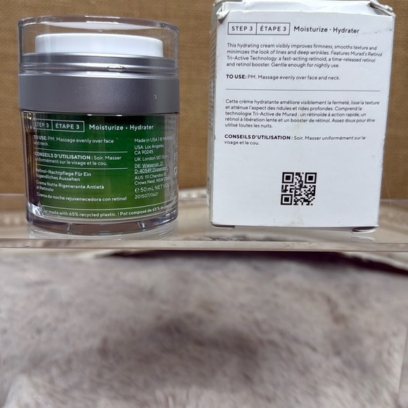 Murad Resurgence Retinol Youth Renewal Night Cream, 1.7 fl oz. NWT - Picture 4 of 12